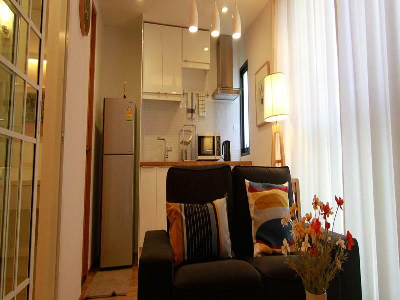 S Bloc Saladaeng Bed & Breakfast Bangkok Exterior photo