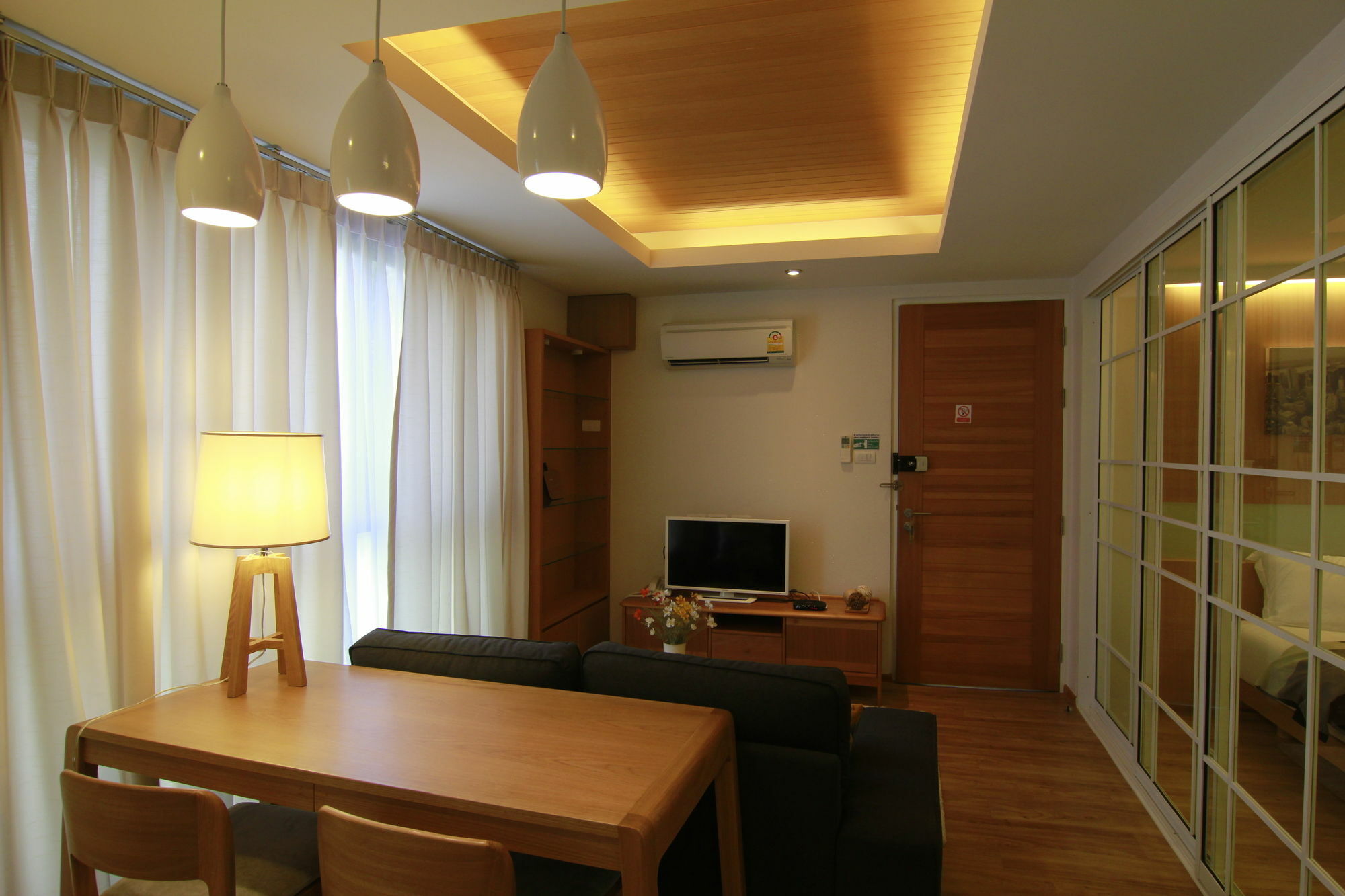 S Bloc Saladaeng Bed & Breakfast Bangkok Exterior photo